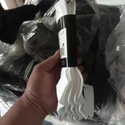 四季薄款中筒白色;