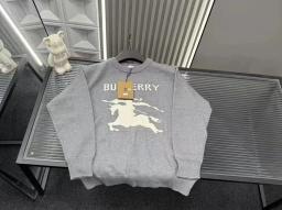 Burberry sweater 4