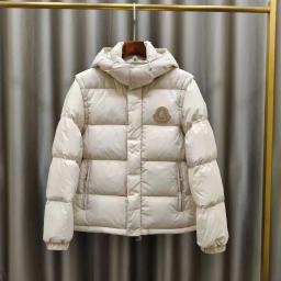 05- Off white detachable sleeves