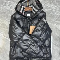 Burberry jacket 黑色亮皮