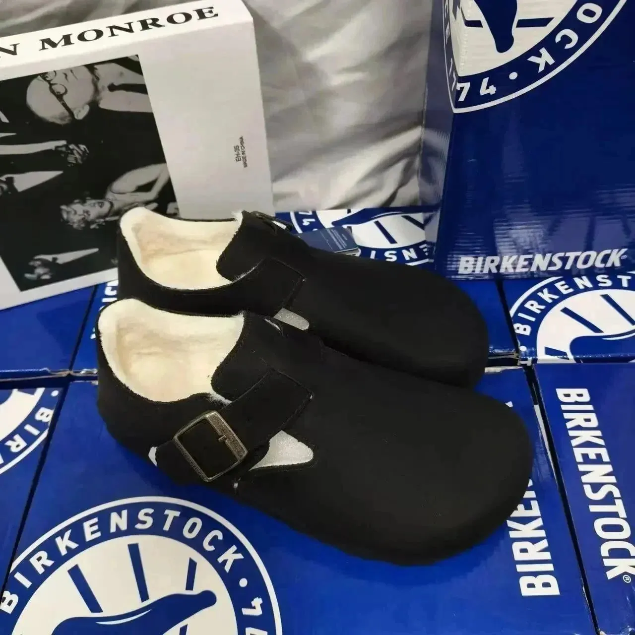 All inclusive black leather with plush finish